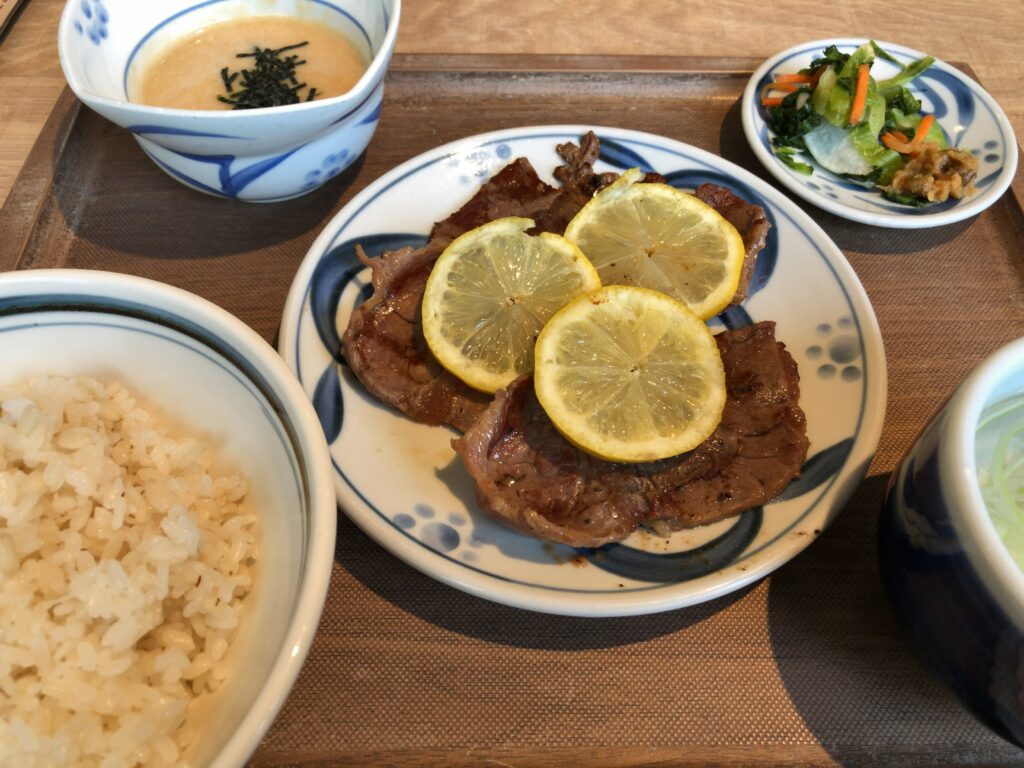 ねぎし「檸檬牛ロースセット」