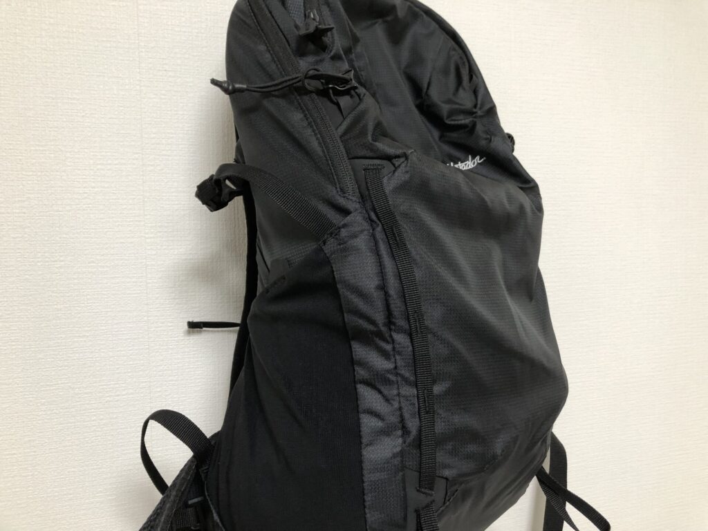 ビースト18に日帰り登山の荷物を入れた状態