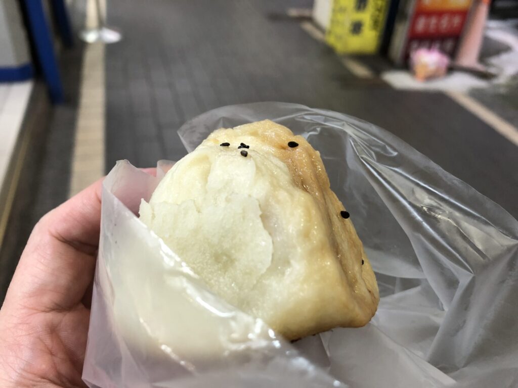 老蔡水煎包の豚肉まん