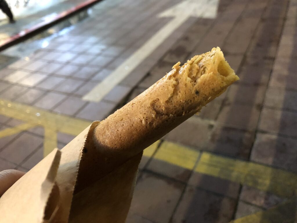 新瑞麦土鳳梨酥のロール状のお菓子